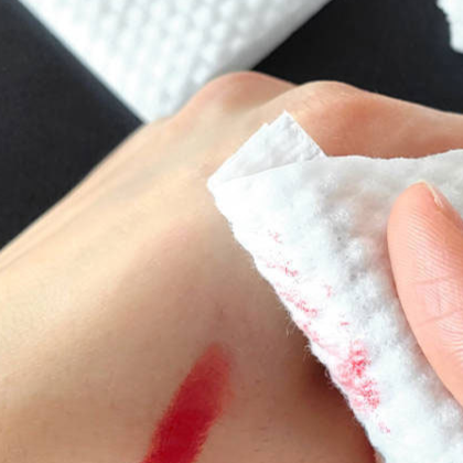 Pearl makeup remover cotton pads