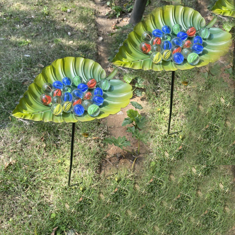 Wrought Iron Leaf Bird Feeder with Ground Stake