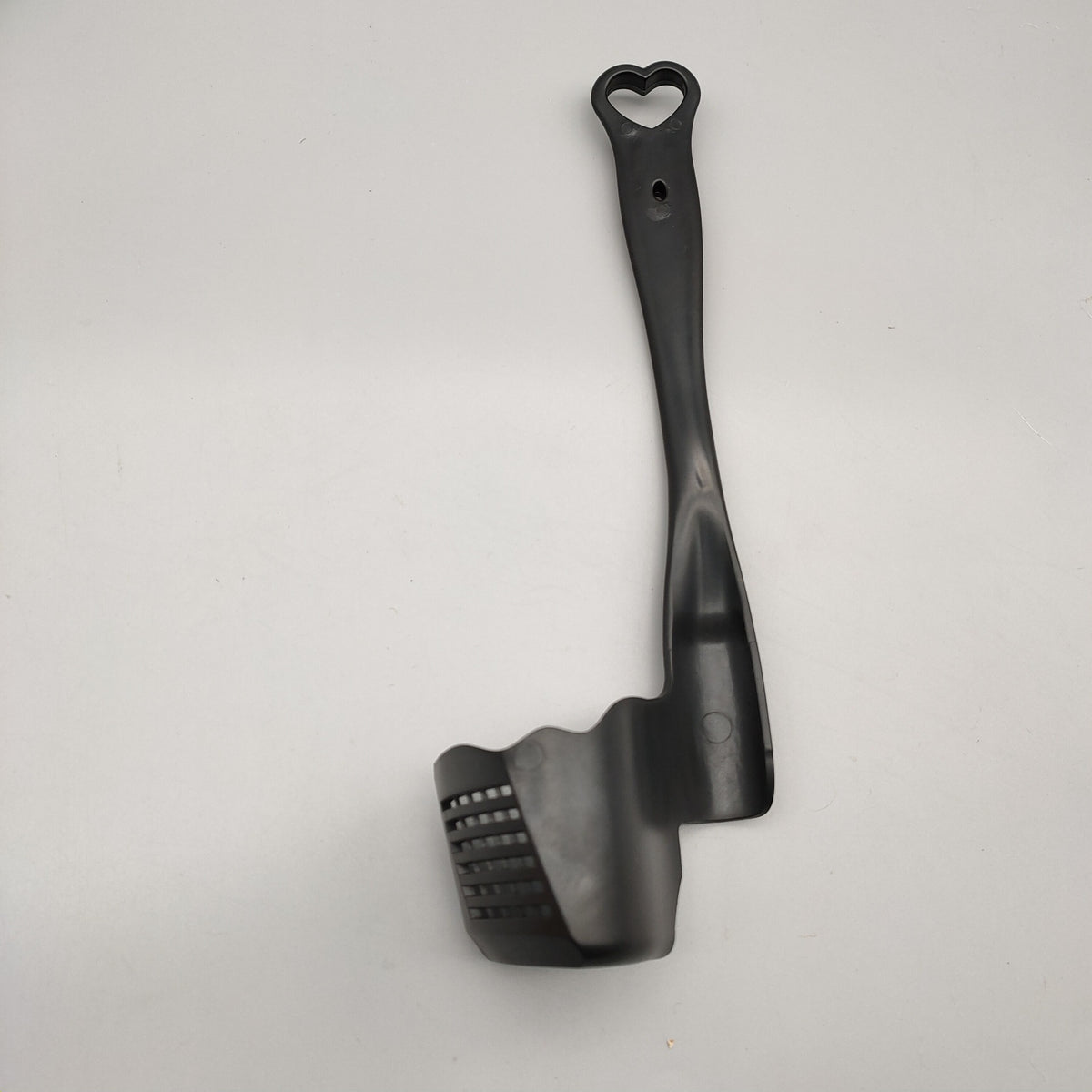 Multifunctional rotating scraper food processor cleaner