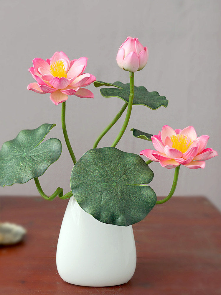 Artificial silk flowers