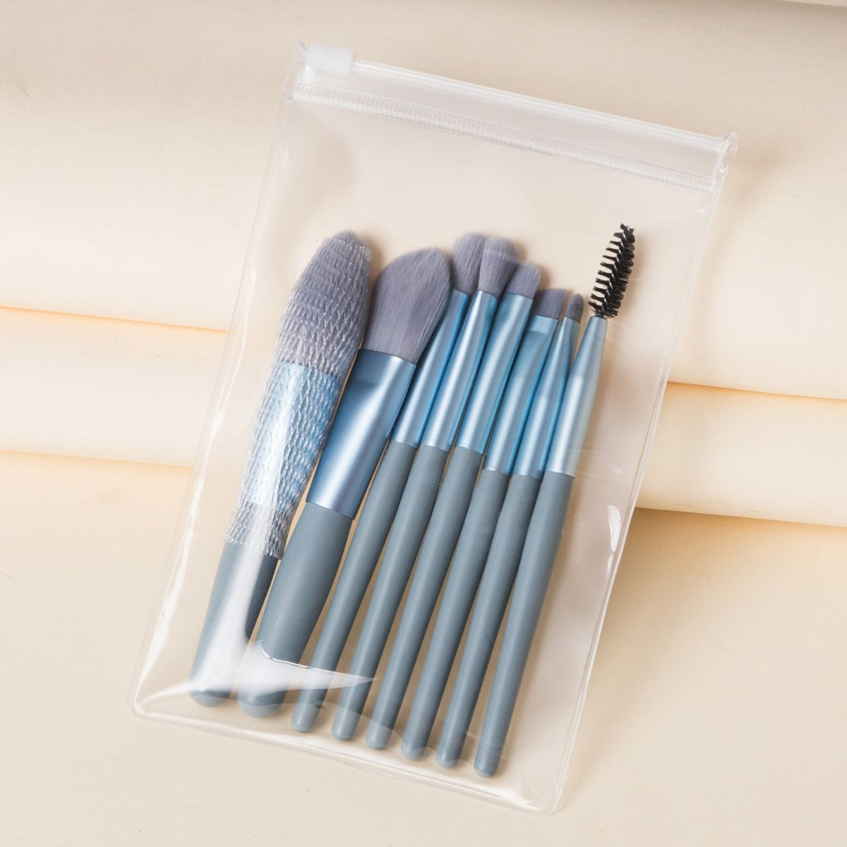 Blush powder brush