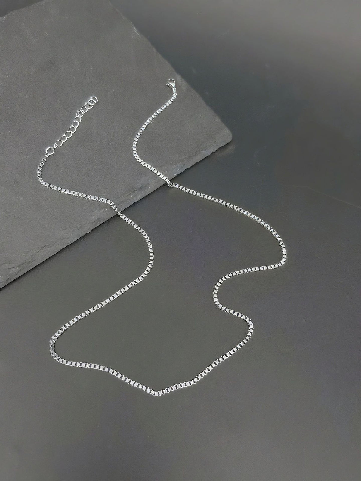 Adjustable Geometric Hammer Necklace