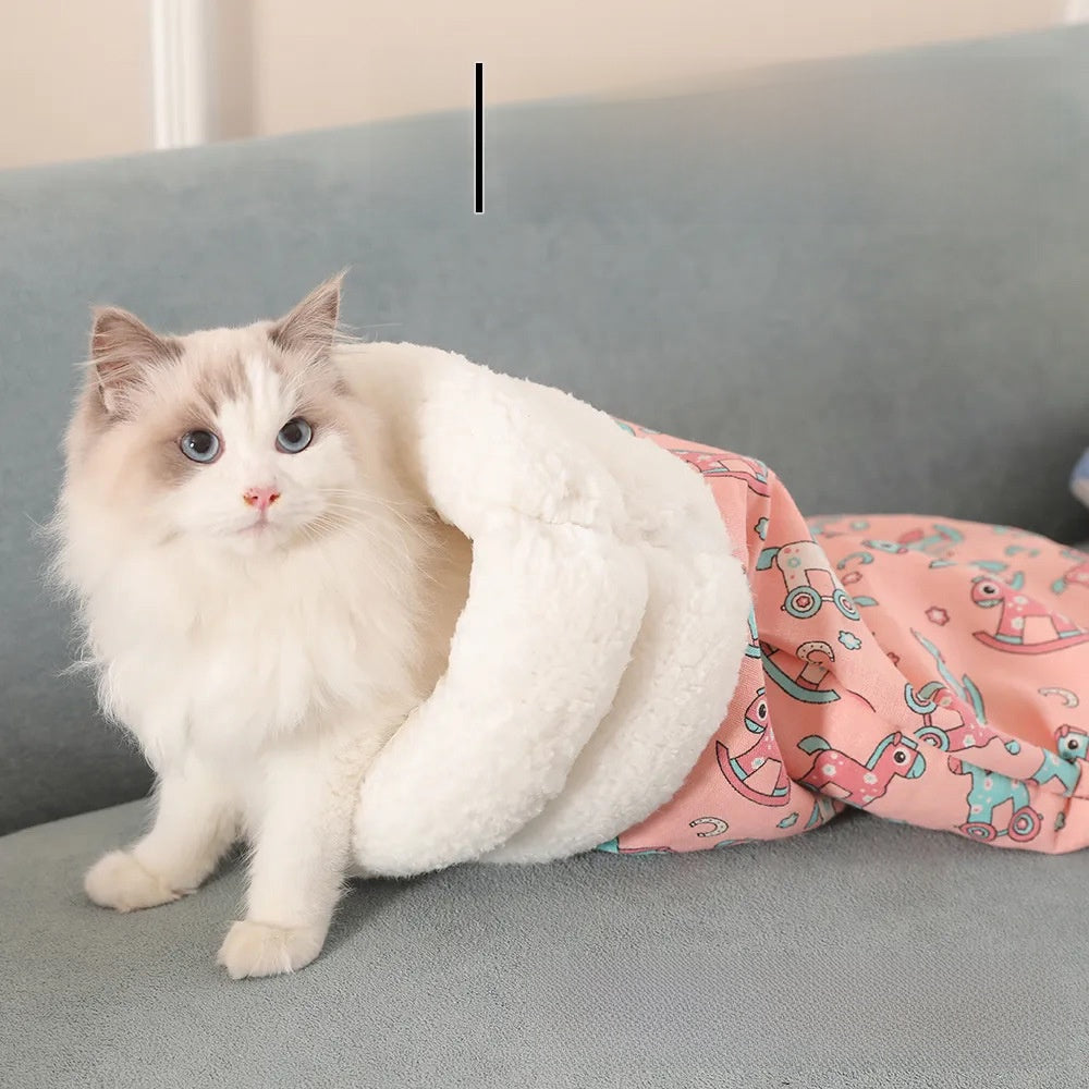 Plush Semi-Enclosed Warm Pet Sleeping Bag for Cats