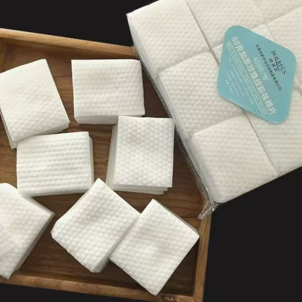 Pearl makeup remover cotton pads