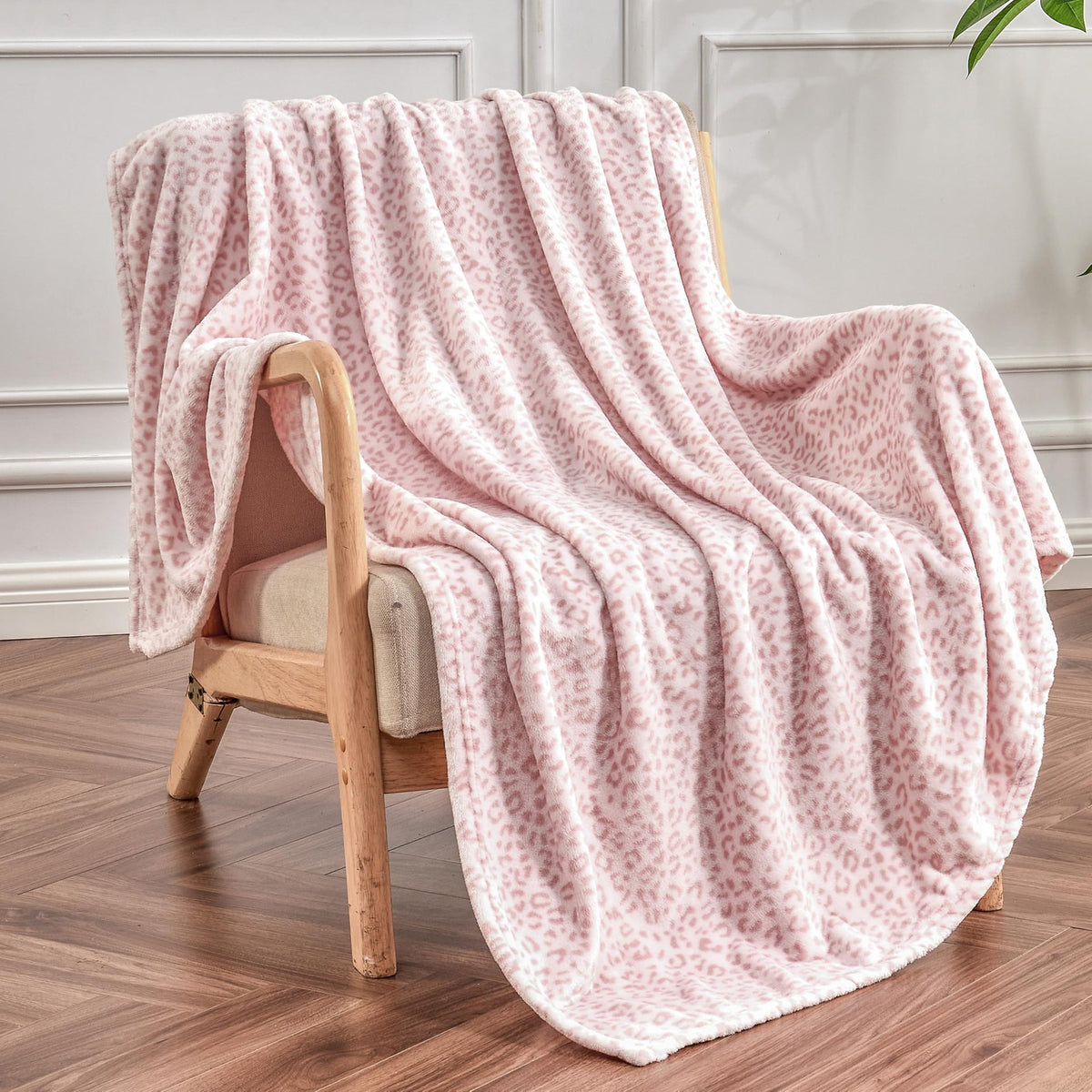 Custom Digital Print Classic Leopard Pattern Flannel Blanket