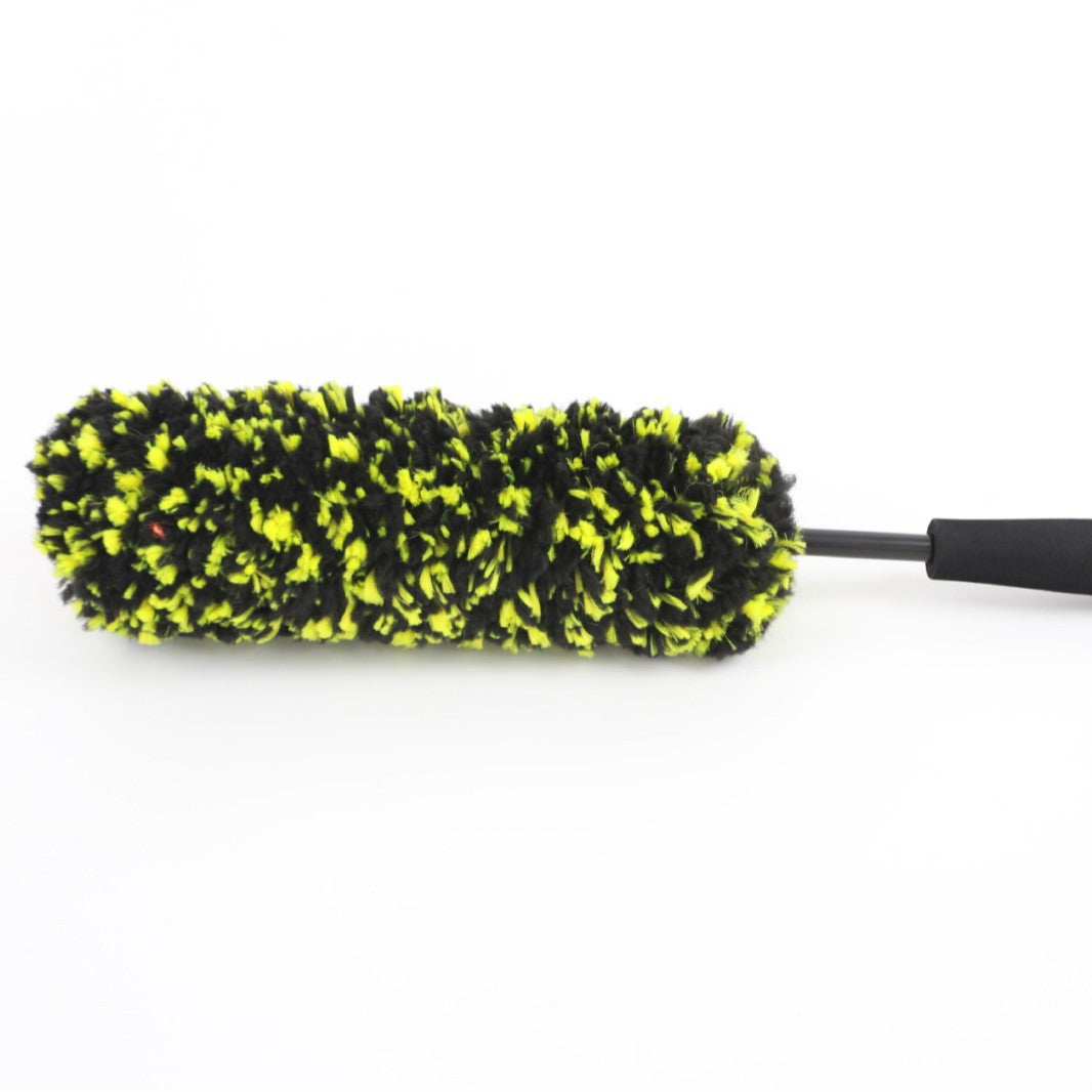 Car tire brush
