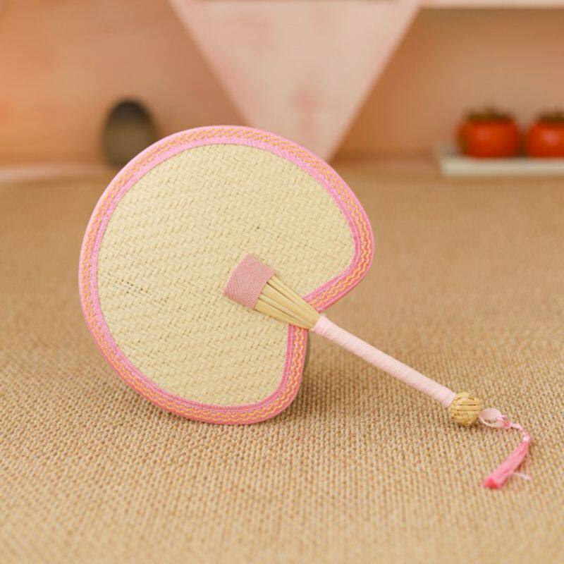 Handcrafted Mini Round Bulrush Leaf Fan