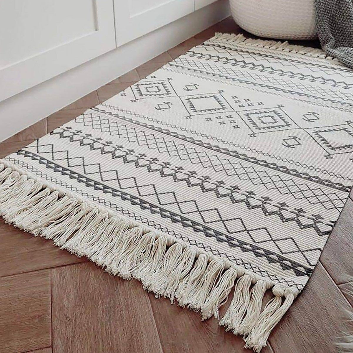 Woven Cotton and Linen Tassel Mat Bedroom Carpet Bathroom Mat