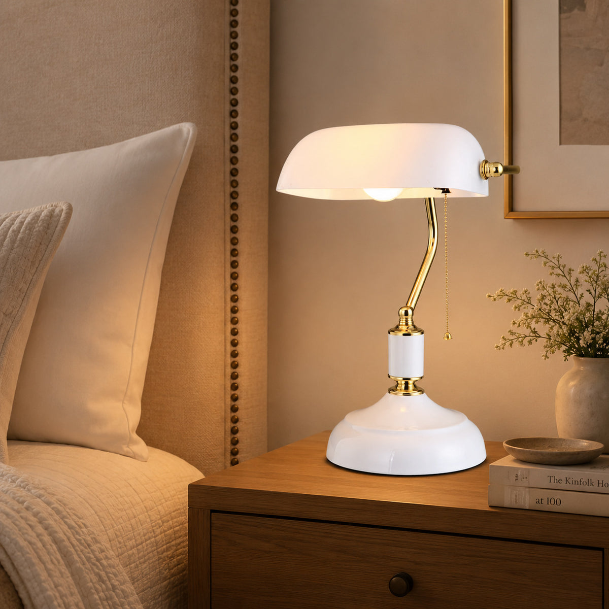 European Retro Green Glass Desk Lamp with Pull Switch Glass Shade