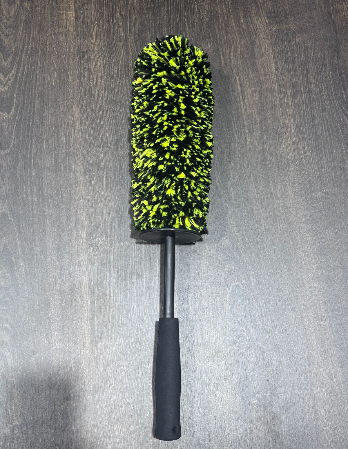 Car tire brush