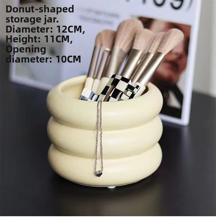 Eyeshadow Brush and Eyebrow Pencil Applicator
