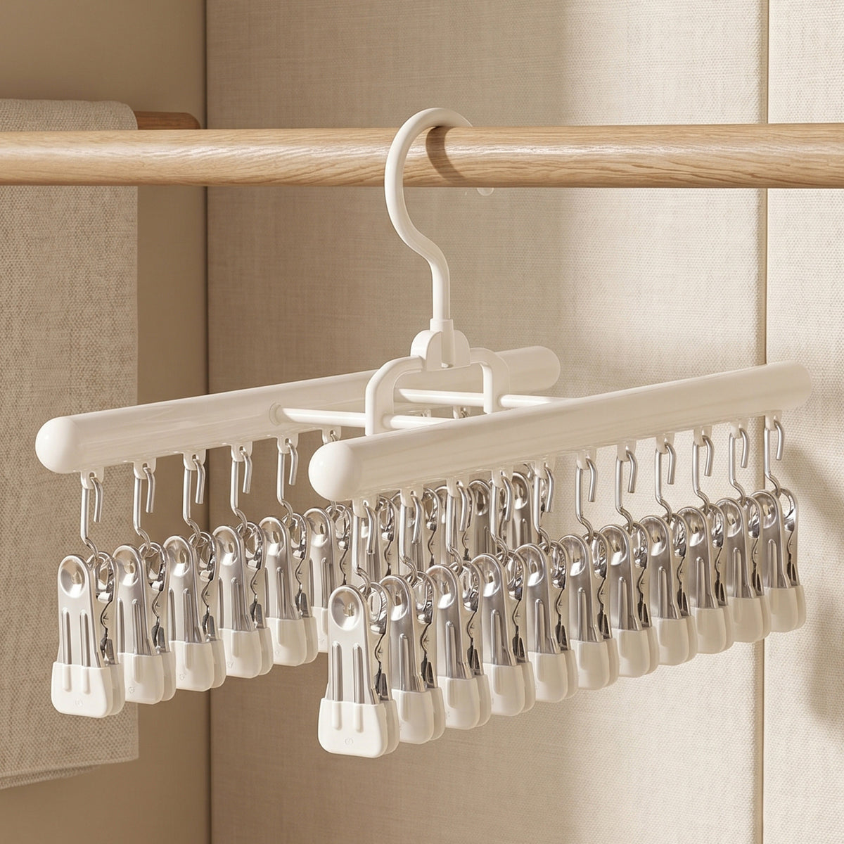 Double-row multi-clip sock drying rack