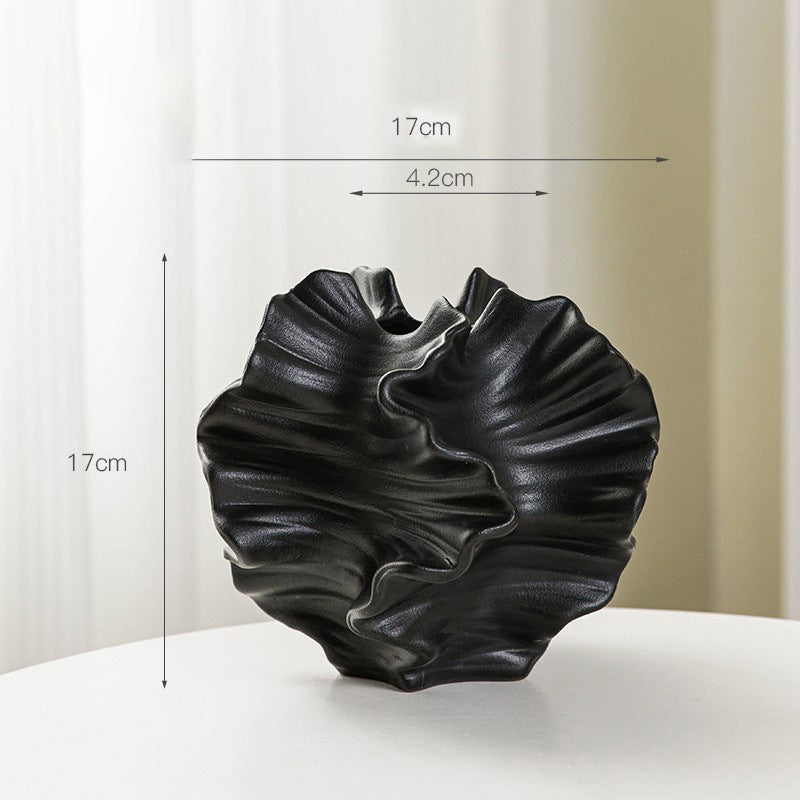 European-style handmade ceramic vase