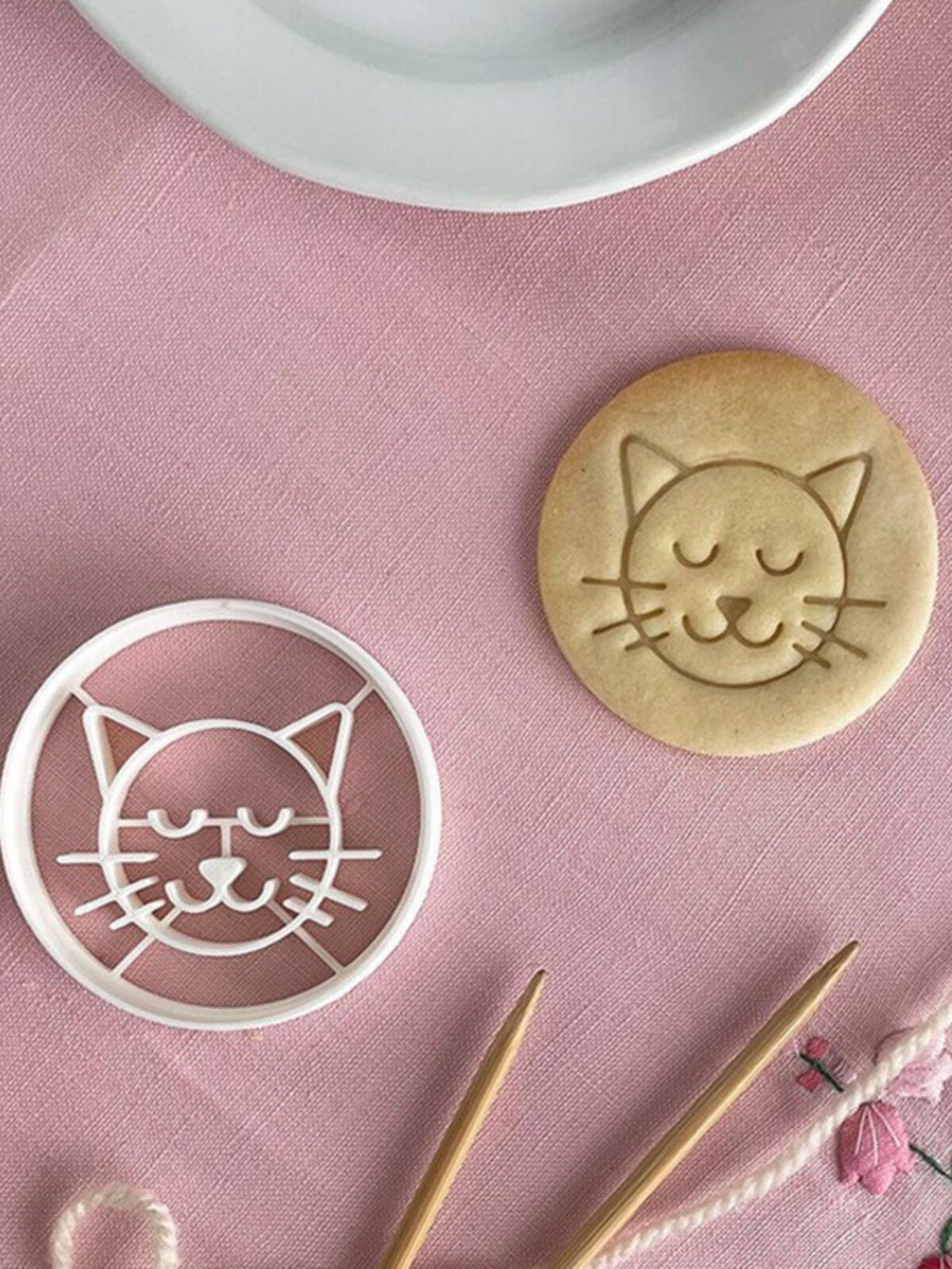 Cute Cat 3D Press Mold Food Grade for Biscuit Fondant Clay DIY