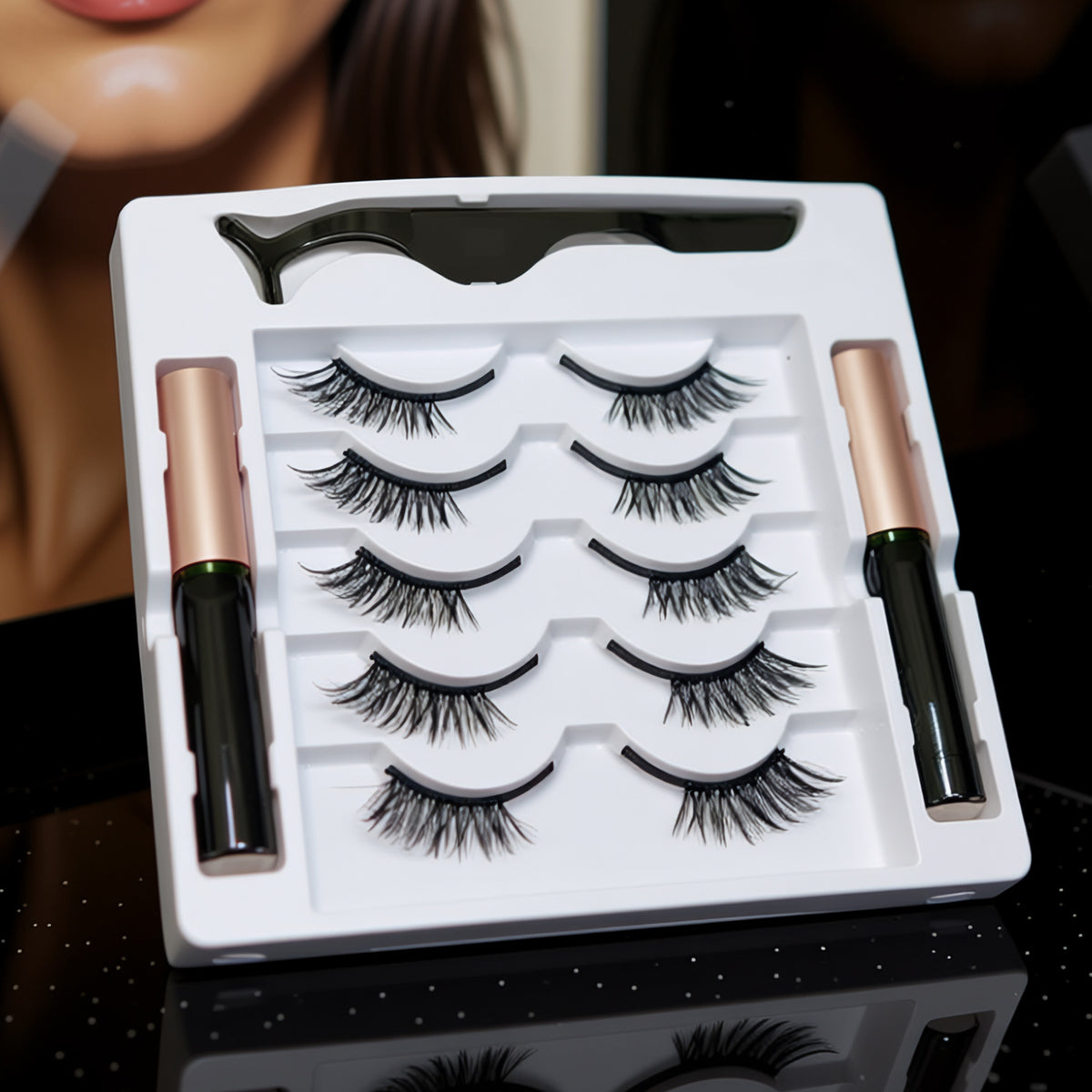 Semi-eyelid magnetic false eyelashes